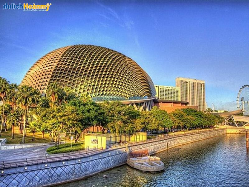 Nhà hát Esplanade – Trái sầu riêng khổng lồ bên bờ vịnh Marina Singapore