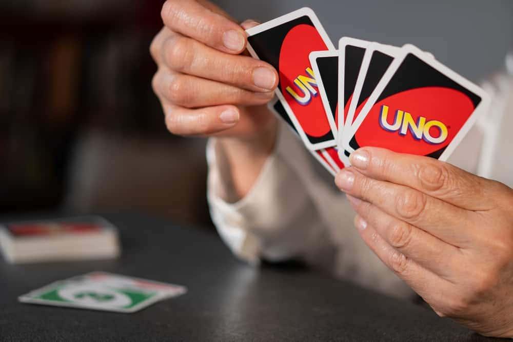 Luật chơi, hướng dẫn cách chơi bài Uno cơ bản cho người mới bắt đầu