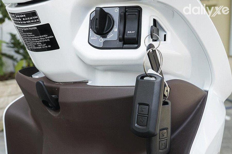 Cách sử dụng chìa khóa Smartkey Honda Airblade, SH, Vision