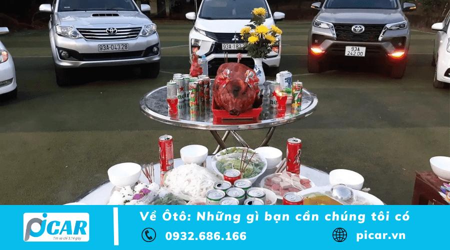 Cúng xe cuối năm: Lễ vật và bài văn khấn TẤT NIÊN chuẩn