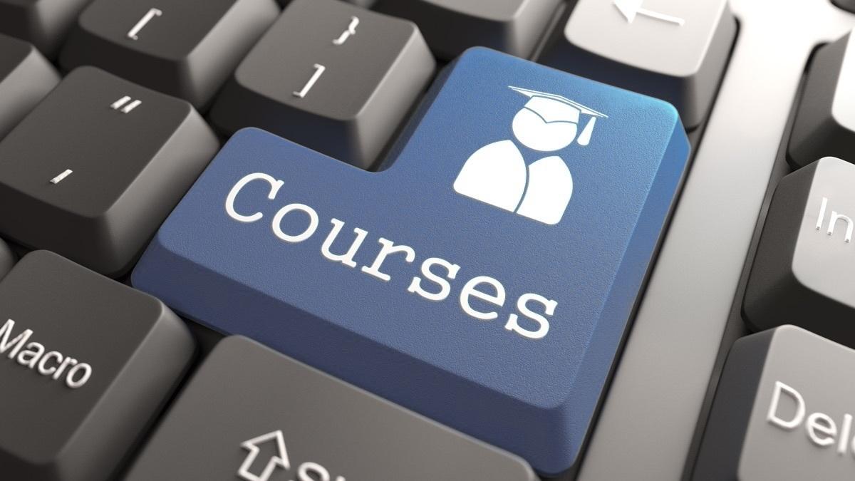 "Course" nghĩa là gì: Định Nghĩa, Ví Dụ trong Tiếng Anh