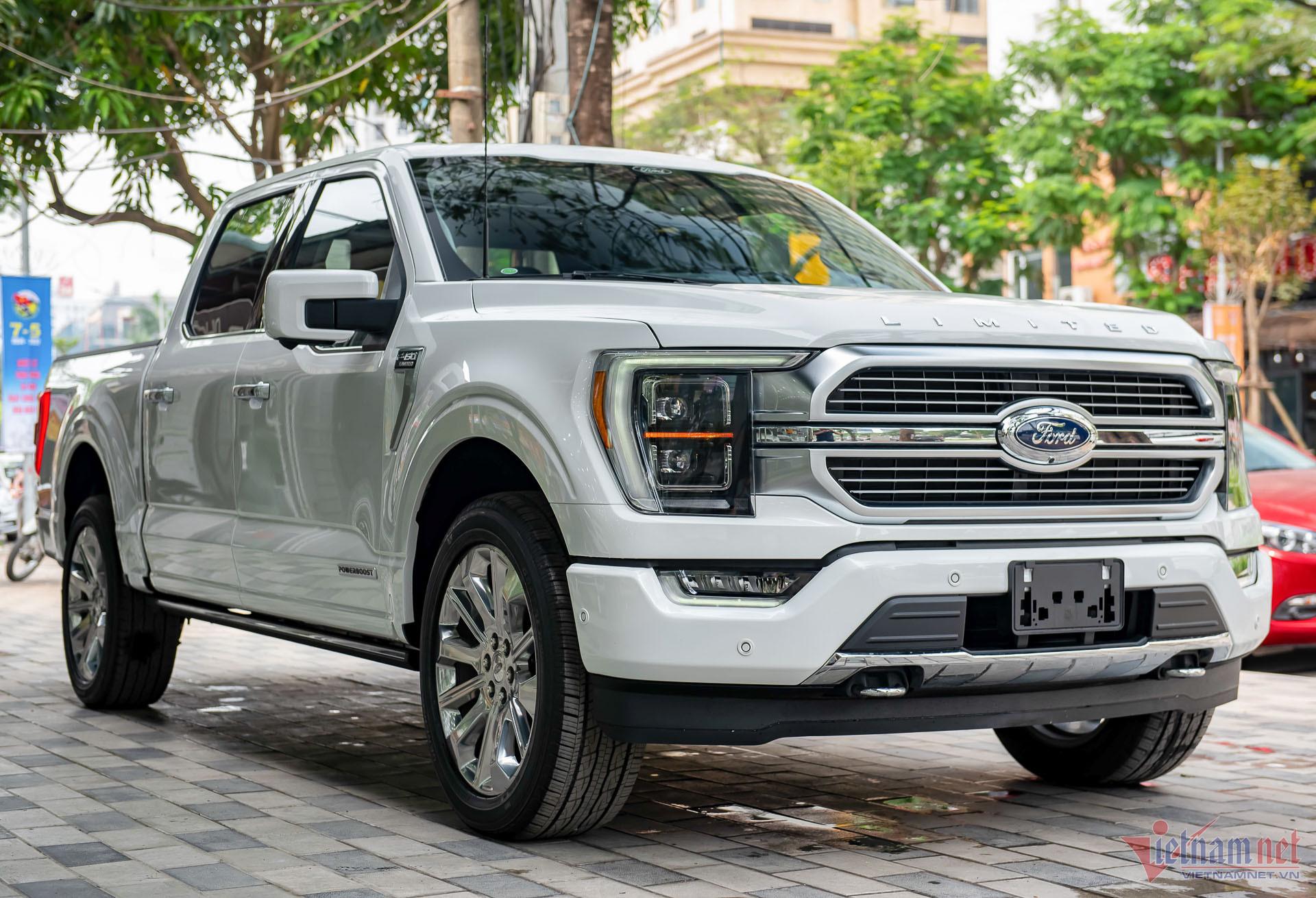 Siêu bán tải Ford F-150 Limited về Việt Nam giá 6 tỷ đồng, gấp 3 ở Mỹ