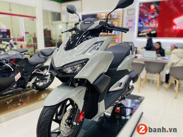 Vario 160 xám xi măng phiên bản thể thao giá bao nhiêu - 1