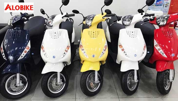 Xe Piaggio Zip 125 Italia nhập khẩu giá bao nhiêu? Có gì khác so với Zip Việt