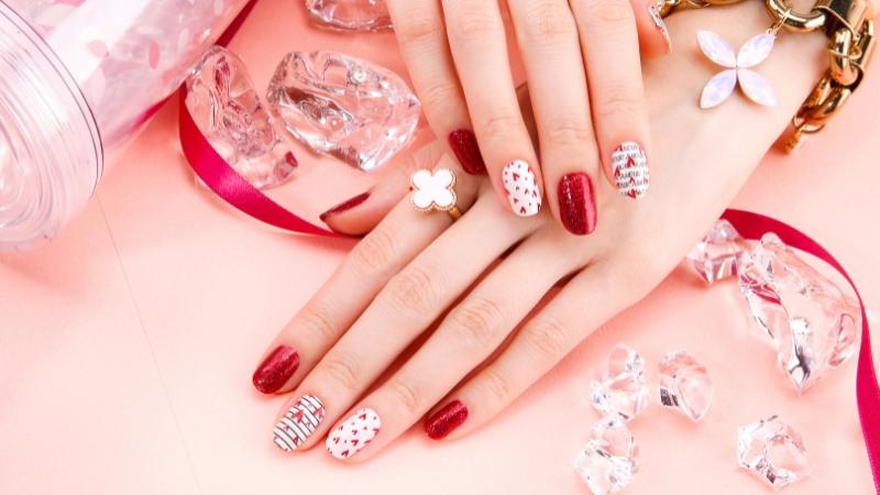 Những mẫu nail đẹp chơi Tết 2023 các bạn nữ nhất định phải biết