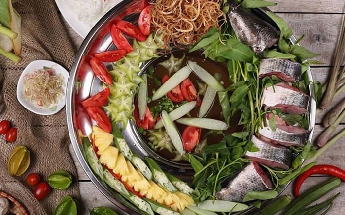 Bí quyết chuẩn bị lẩu cá lóc chua cay đậm đà thơm ngon tại nhà
