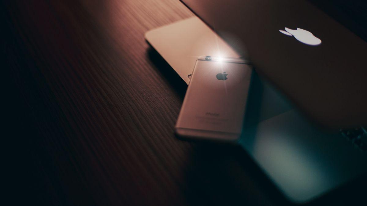 Cách bật đèn Flash khi có thông báo trên iPhone đơn giản