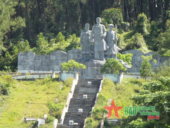 Thủ lĩnh lãnh đạo 15 quân thứ