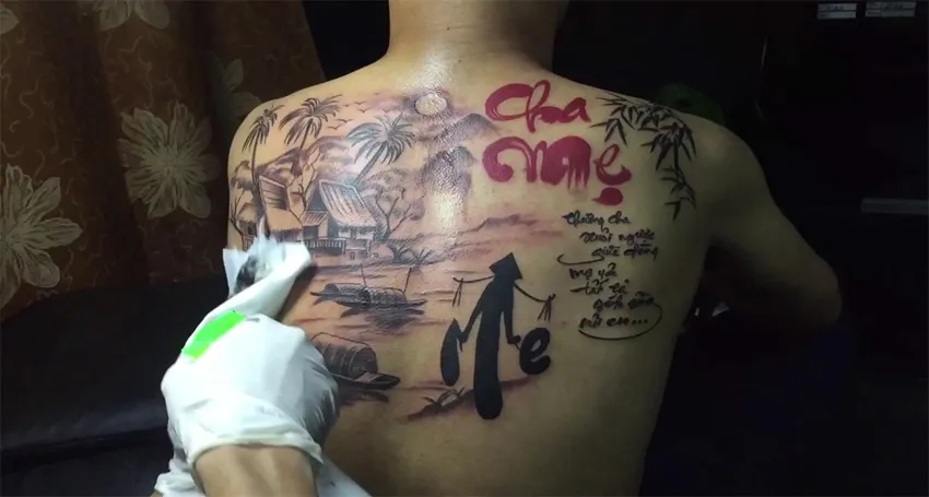 Hình Xăm Kín Lưng Nhất Cỡ: Tuyệt Tác Nghệ Thuật Thể Hiện Tình Cảm Gia Đình