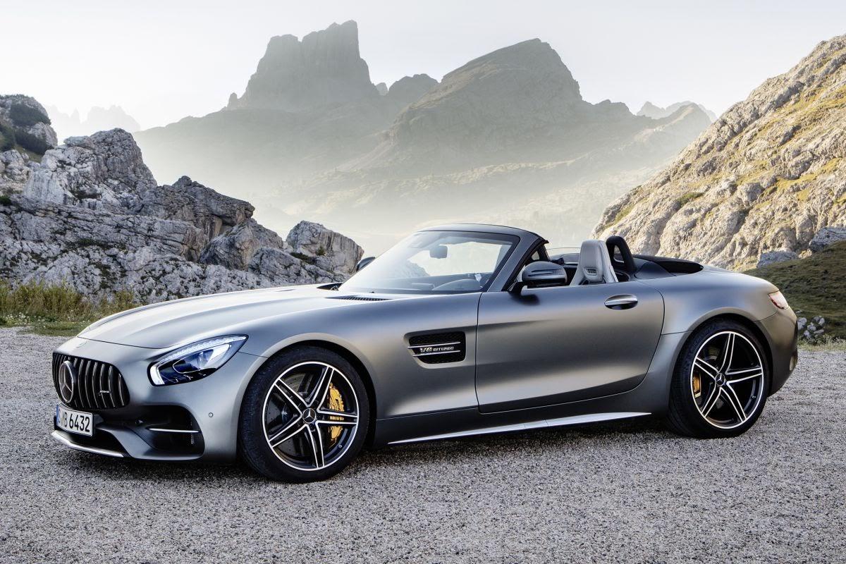 Cập nhật bảng giá xe Mercedes mui trần tại Việt Nam mới nhất 2022
